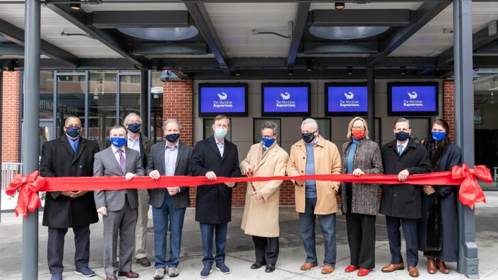 Gov. Lamont helps to officially open The Maritime Aquarium’s new 4D Theater